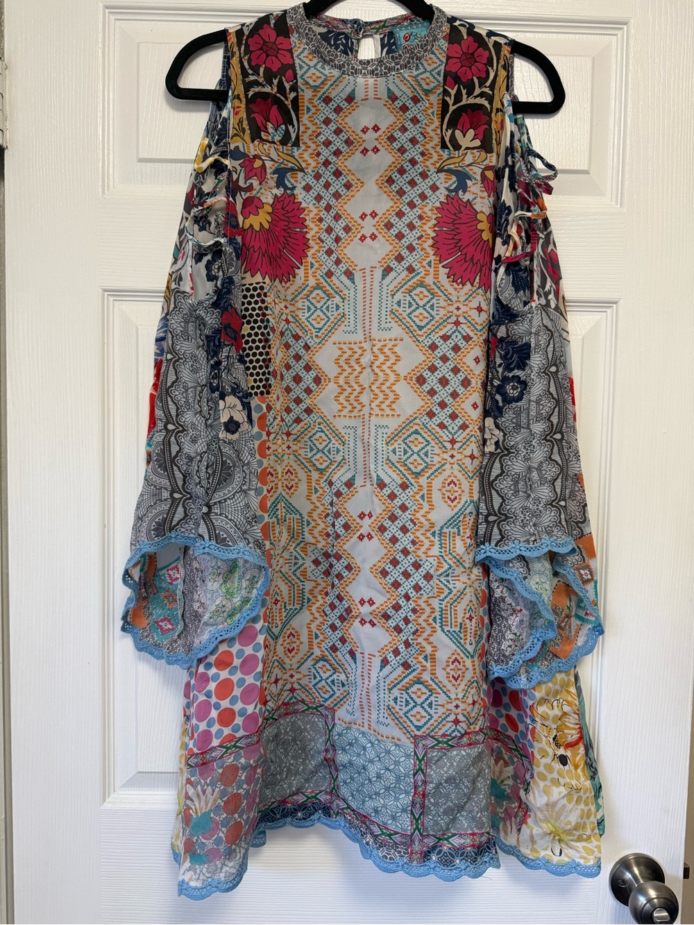 Johnny Was Cahil Tunic with scalloped detail edges.
